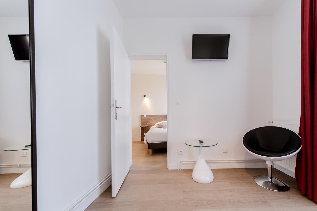 Logis Hotel - Le Petit Bellon Санліс Екстер'єр фото